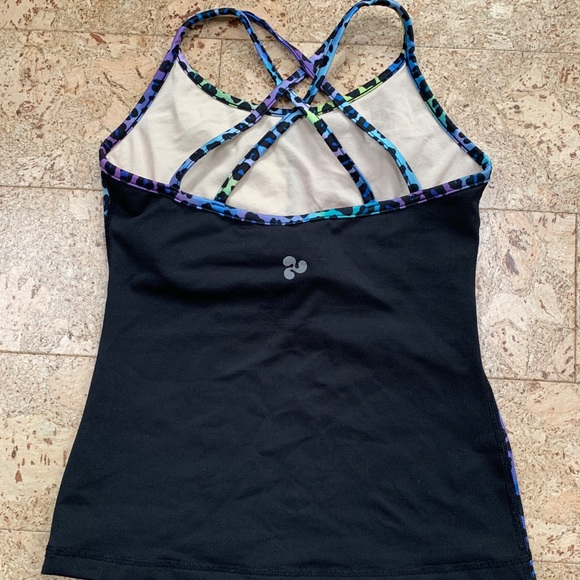 Triple Flip Strappy Tank - Picture 2 of 3